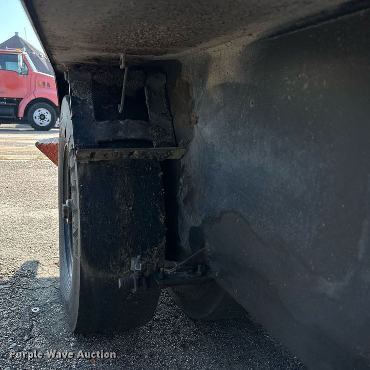 image for item DJ6199 1997 Bomag BW11RH  pneumatic roller