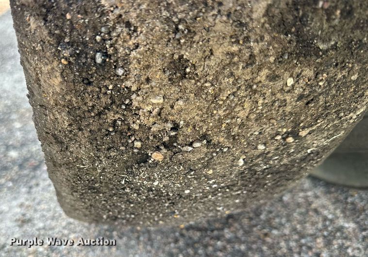 image for item DJ6199 1997 Bomag BW11RH  pneumatic roller