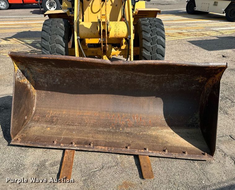 image for item DJ6200 2003 John Deere 304H  wheel loader