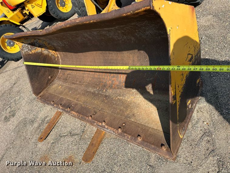 image for item DJ6200 2003 John Deere 304H  wheel loader