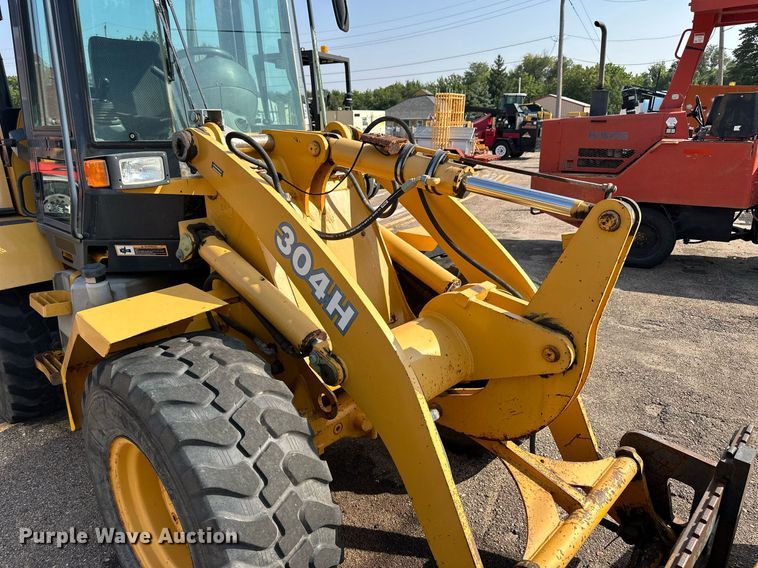 image for item DJ6200 2003 John Deere 304H  wheel loader