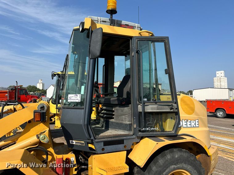 image for item DJ6200 2003 John Deere 304H  wheel loader