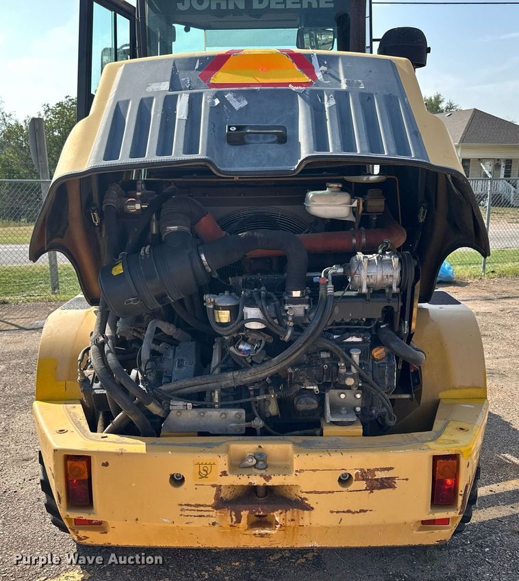 image for item DJ6200 2003 John Deere 304H  wheel loader