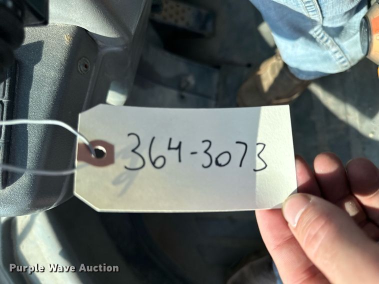 image for item DJ6200 2003 John Deere 304H  wheel loader