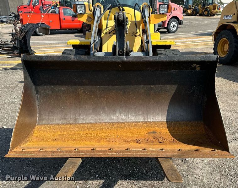 image for item DJ6201 2004 Volvo L30B  wheel loader