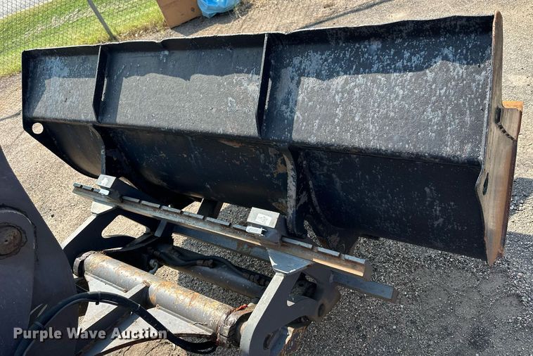 image for item DJ6201 2004 Volvo L30B  wheel loader