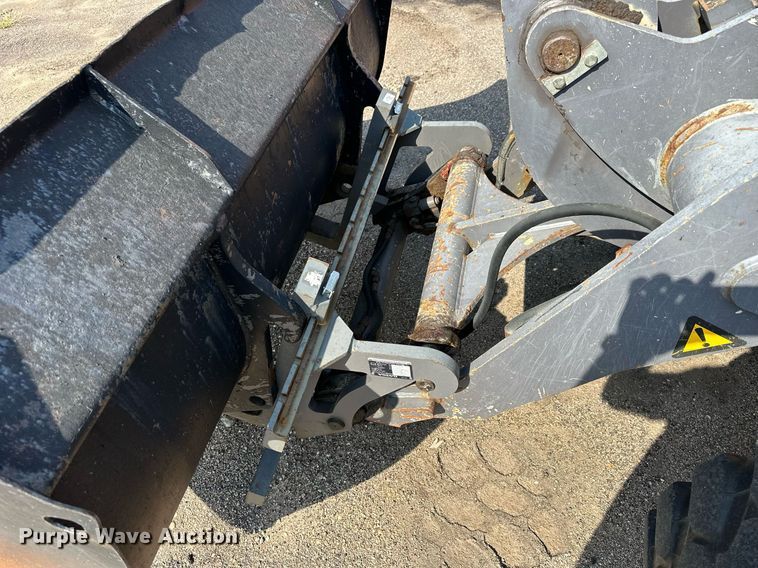 image for item DJ6201 2004 Volvo L30B  wheel loader