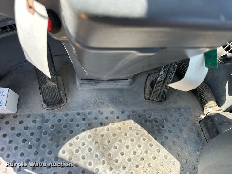 image for item DJ6201 2004 Volvo L30B  wheel loader