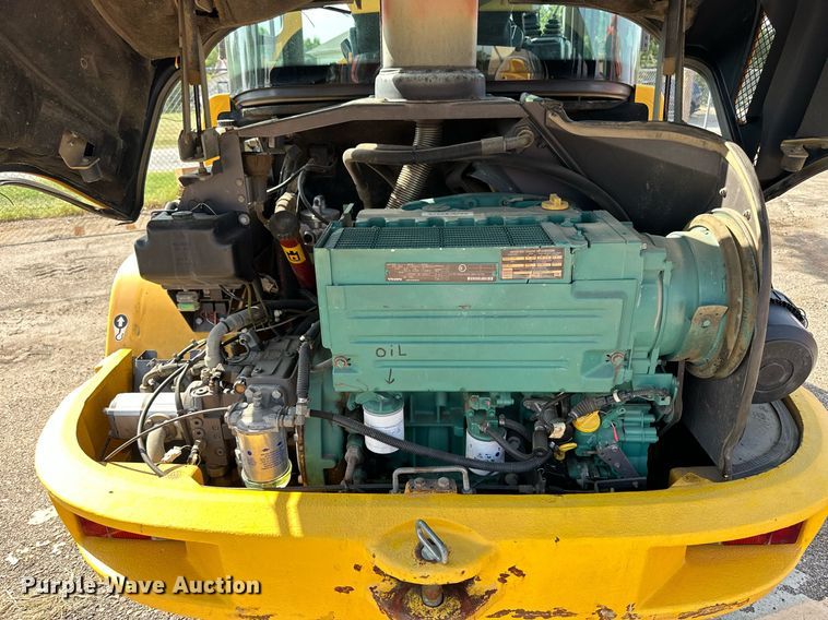 image for item DJ6201 2004 Volvo L30B  wheel loader