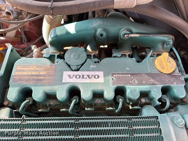 image for item DJ6201 2004 Volvo L30B  wheel loader