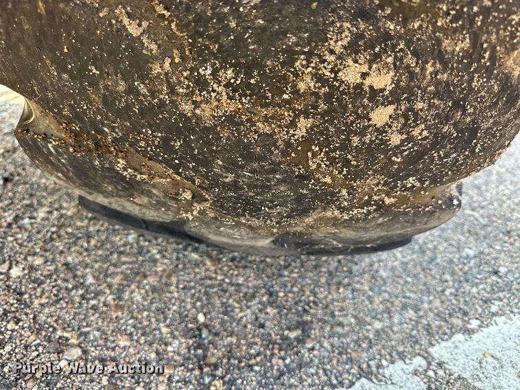 image for item DJ6201 2004 Volvo L30B  wheel loader