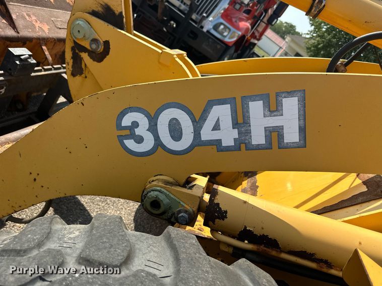 image for item DJ6202 2003 John Deere 304H  wheel loader