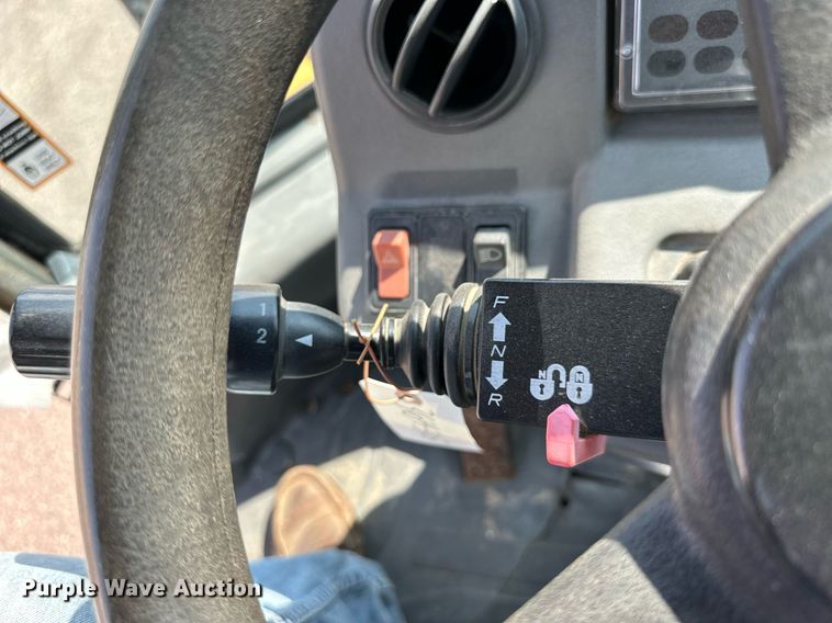 image for item DJ6202 2003 John Deere 304H  wheel loader