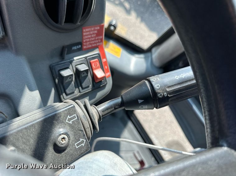 image for item DJ6202 2003 John Deere 304H  wheel loader