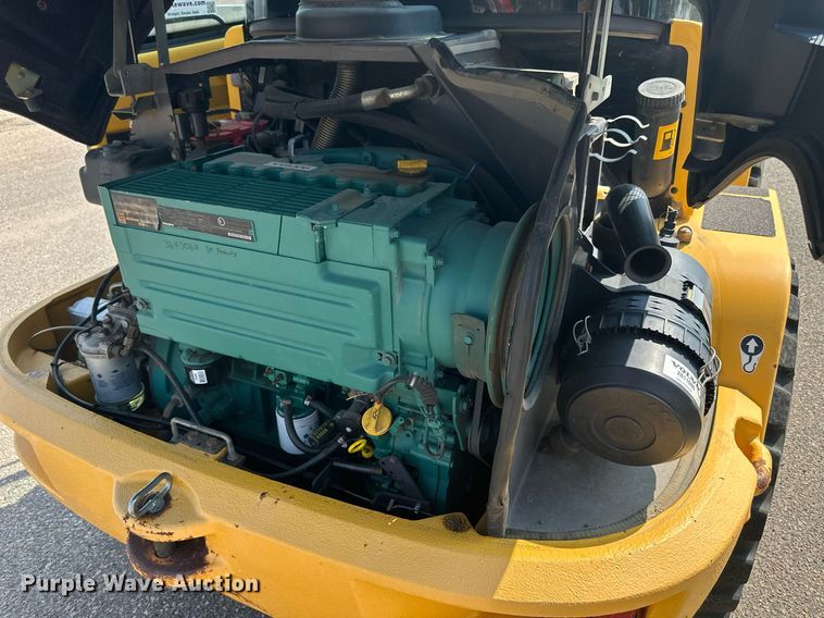 image for item DJ6203 2004 Volvo L30B  wheel loader