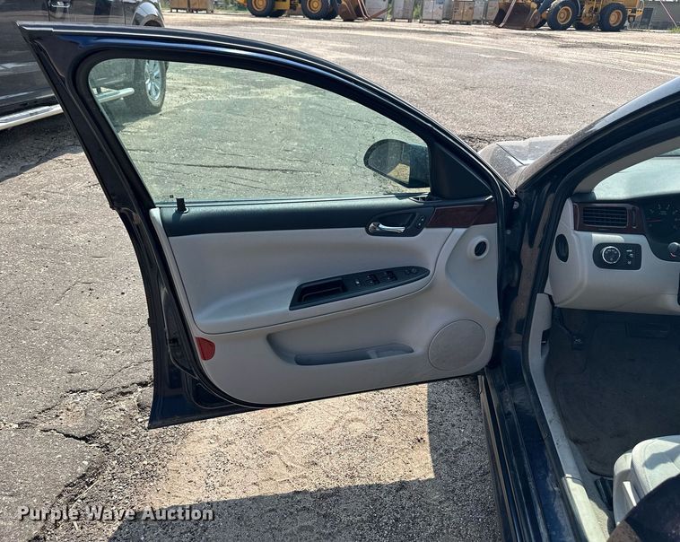 image for item DJ6204 2009 Chevrolet Impala LS