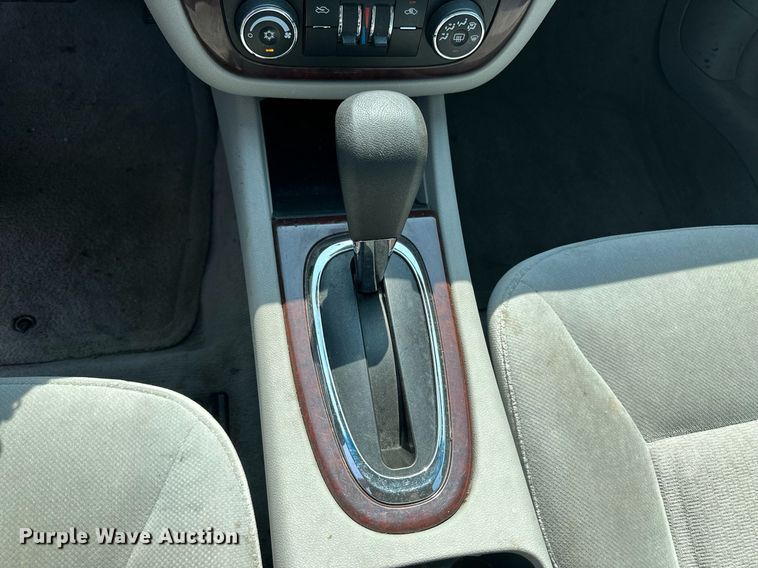 image for item DJ6204 2009 Chevrolet Impala LS