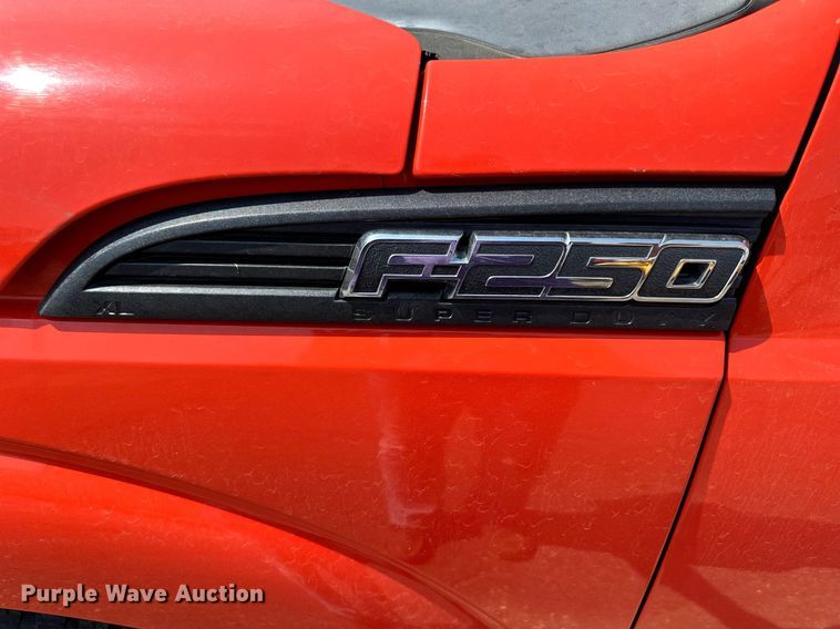 image for item DJ6205 2011 Ford F250 Super Duty  utility bed pickup truck