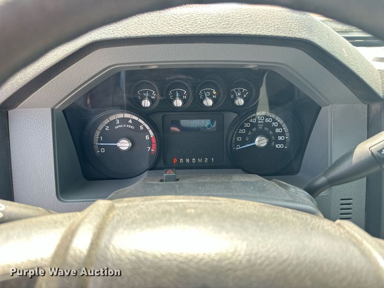 image for item DJ6205 2011 Ford F250 Super Duty  utility bed pickup truck