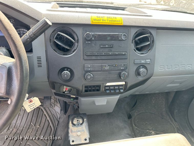 image for item DJ6205 2011 Ford F250 Super Duty  utility bed pickup truck