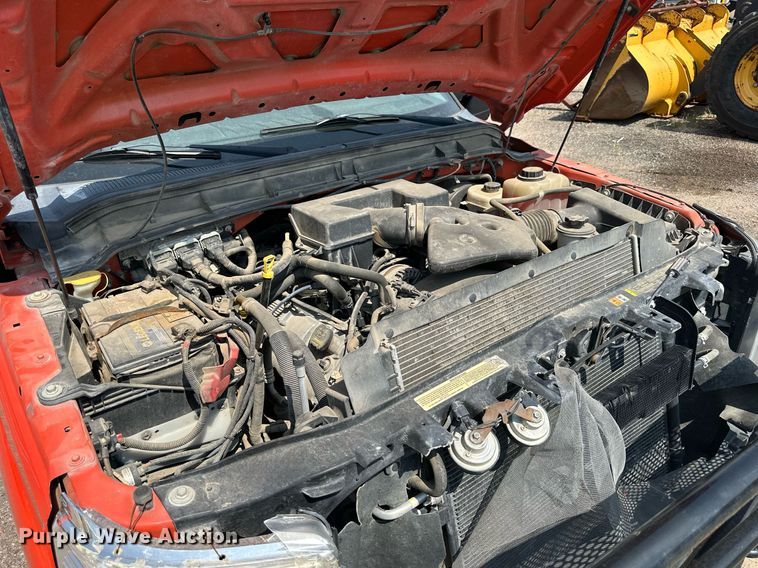 image for item DJ6205 2011 Ford F250 Super Duty  utility bed pickup truck