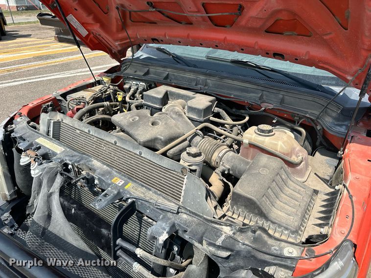 image for item DJ6205 2011 Ford F250 Super Duty  utility bed pickup truck