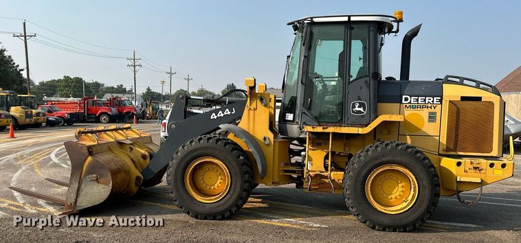 image for item DJ6206 2005 John Deere 444J  wheel loader