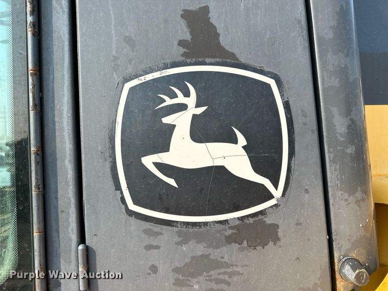 image for item DJ6206 2005 John Deere 444J  wheel loader