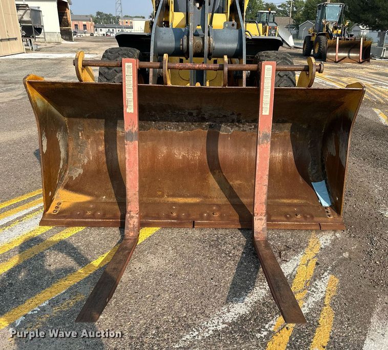 image for item DJ6206 2005 John Deere 444J  wheel loader