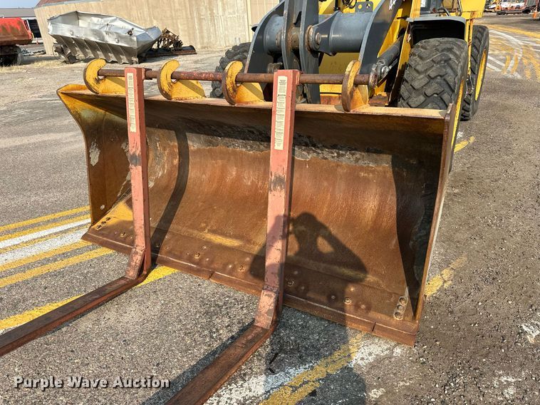 image for item DJ6206 2005 John Deere 444J  wheel loader