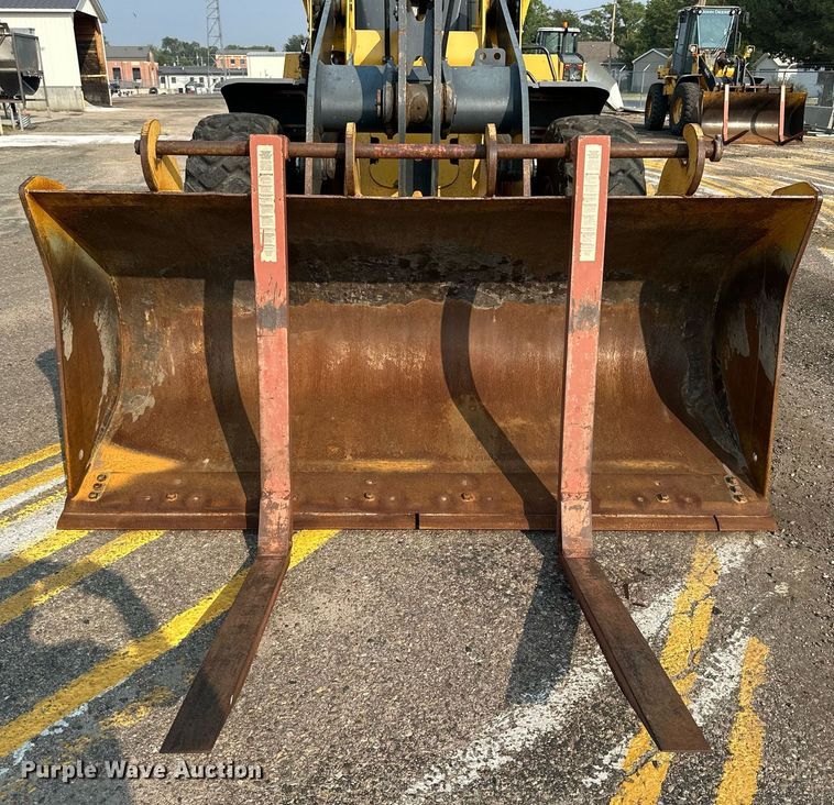 image for item DJ6206 2005 John Deere 444J  wheel loader