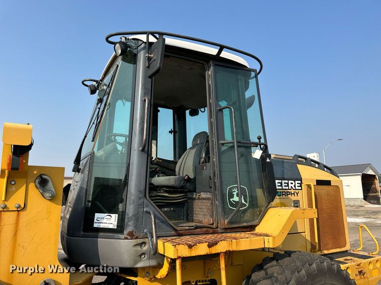 image for item DJ6206 2005 John Deere 444J  wheel loader