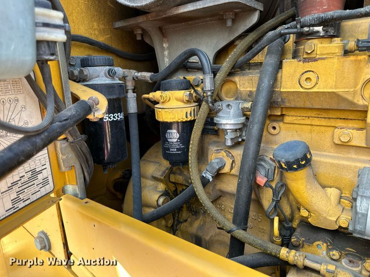 image for item DJ6206 2005 John Deere 444J  wheel loader