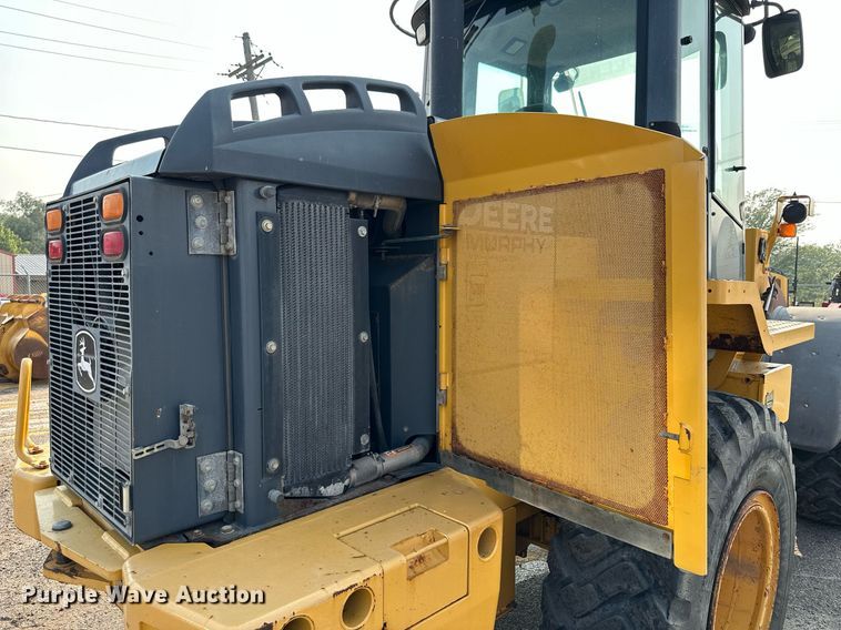image for item DJ6206 2005 John Deere 444J  wheel loader