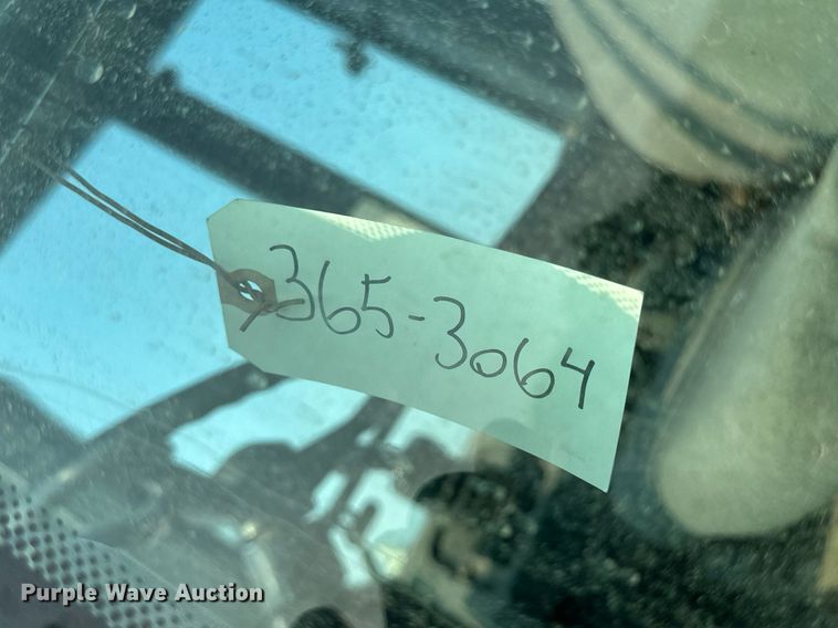 image for item DJ6206 2005 John Deere 444J  wheel loader