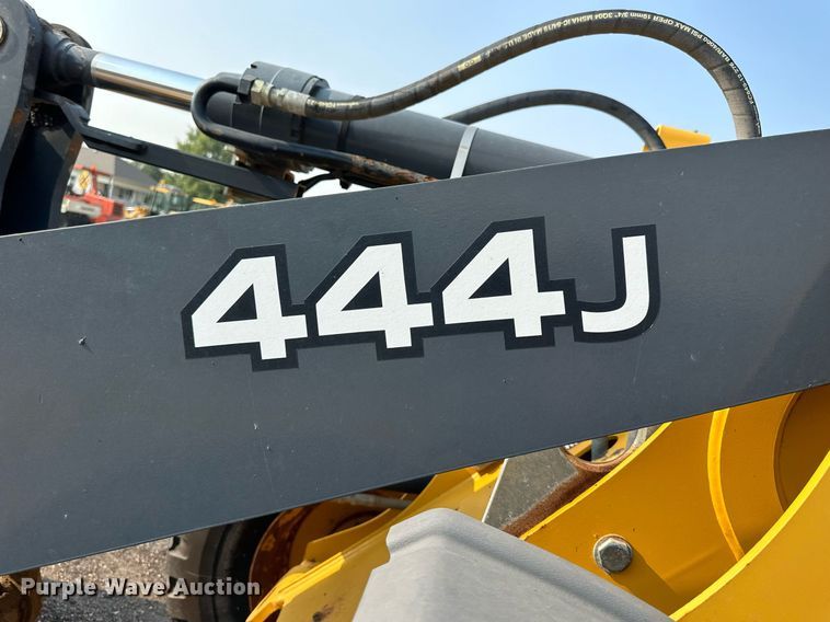 image for item DJ6207 2005 John Deere 444J  wheel loader