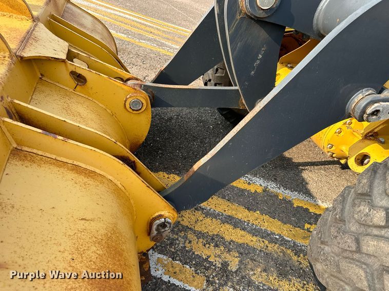 image for item DJ6207 2005 John Deere 444J  wheel loader