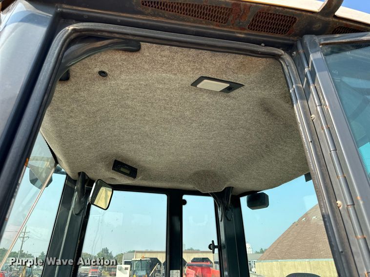 image for item DJ6207 2005 John Deere 444J  wheel loader