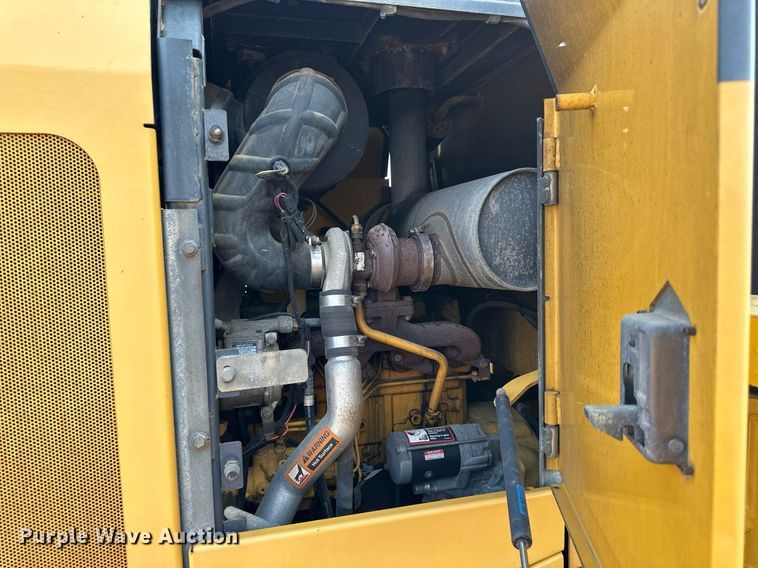 image for item DJ6207 2005 John Deere 444J  wheel loader