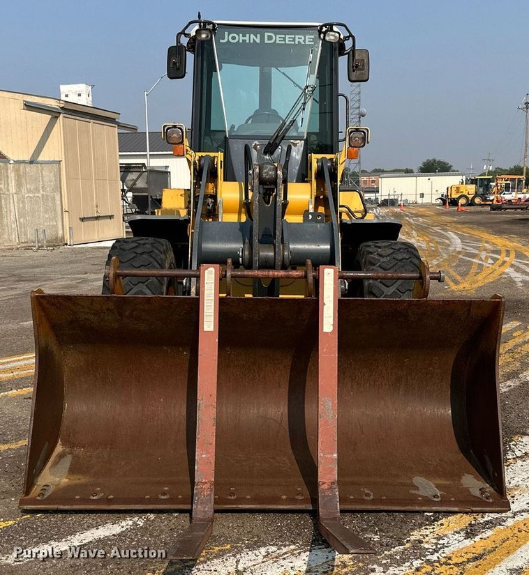 image for item DJ6208 2005 John Deere 444J  wheel loader