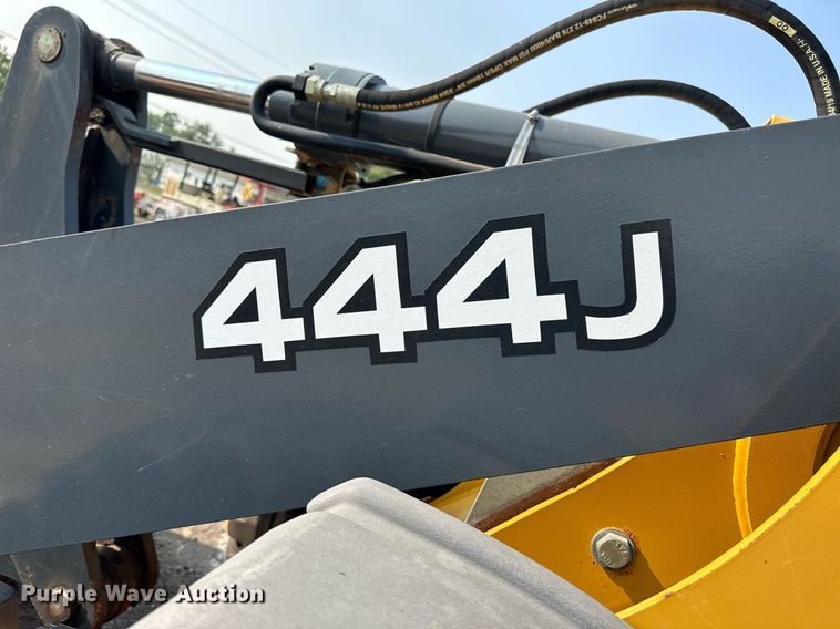 image for item DJ6208 2005 John Deere 444J  wheel loader