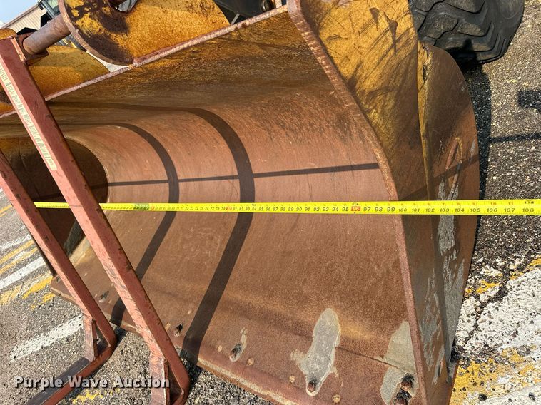 image for item DJ6208 2005 John Deere 444J  wheel loader