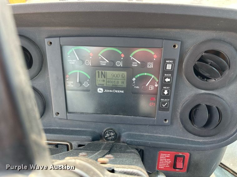 image for item DJ6208 2005 John Deere 444J  wheel loader