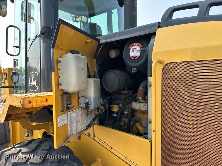 image for item DJ6208 2005 John Deere 444J  wheel loader