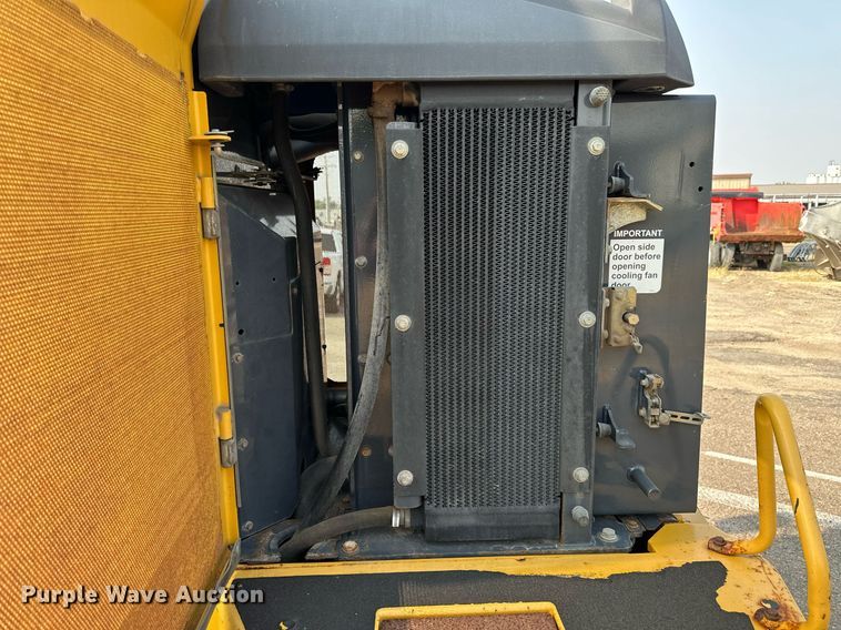 image for item DJ6208 2005 John Deere 444J  wheel loader