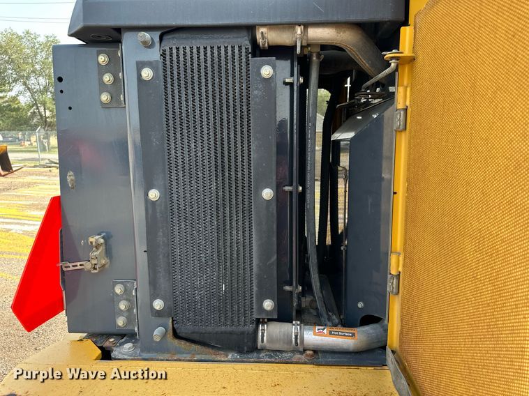 image for item DJ6208 2005 John Deere 444J  wheel loader