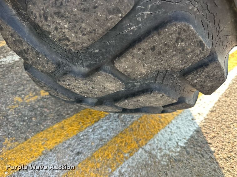 image for item DJ6208 2005 John Deere 444J  wheel loader