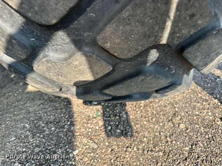 image for item DJ6208 2005 John Deere 444J  wheel loader