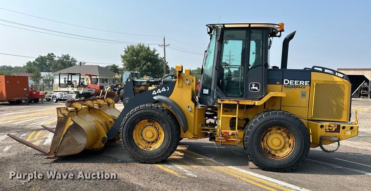 image for item DJ6209 2006 John Deere 444J  wheel loader
