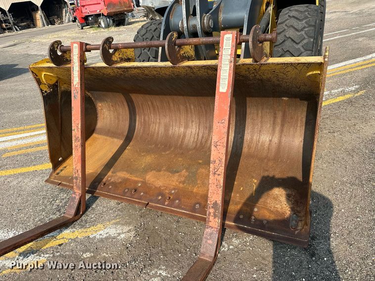 image for item DJ6209 2006 John Deere 444J  wheel loader